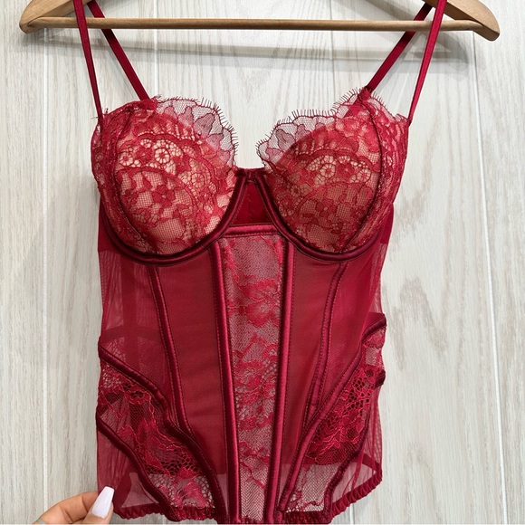 Victoria’s Secret Beautiful Sexy Lace Corset Bustier Size 32D - Picture 1 of 11